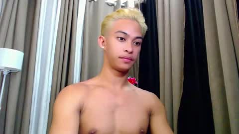 Snapshot of hunk_edward chatting on June 2026 07:06:02 AM hunk_edward online show from June 2026 07:06:02 AM