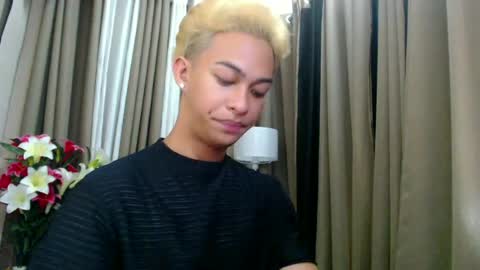 Snapshot of hunk_edward chatting on June 2026 06:27:01 AM hunk_edward online show from June 2026 06:27:01 AM