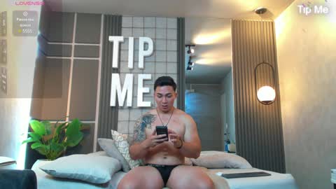 hunk_ryan online show from December 2024 01:40:02 PM