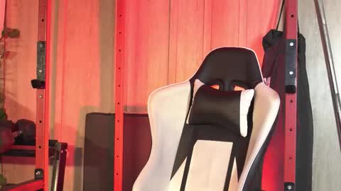 hunk_ryan online show from October 2025 12:36:01 PM