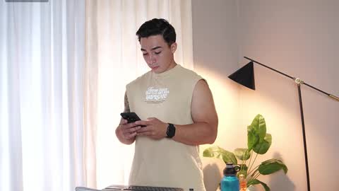 hunk_ryan online show from November 2025 06:28:02 PM