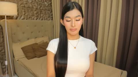 hunkhomerontop online show from November 2025 09:09:01 AM