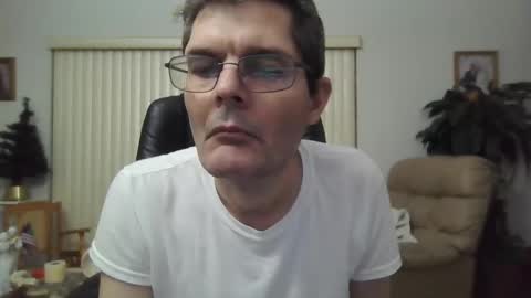 Snapshot of hunkmasclefad458 chatting on December 2024 02:52:02 AM hunkmasclefad458 online show from December 2024 02:52:02 AM