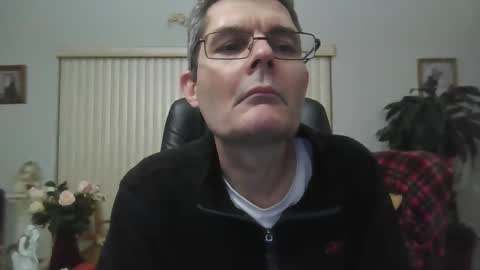 hunkmasclefad458 online show from February 2026 06:42:01 AM