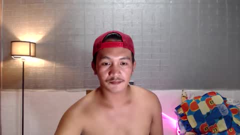 hunkylloyd online show from March 2026 07:37:02 AM