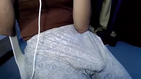 hunkyzeus online show from December 2024 06:44:01 AM