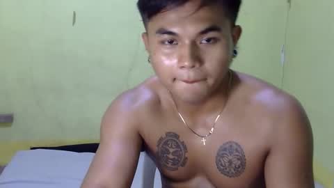 hunkyzeus online show from October 2025 12:39:01 PM