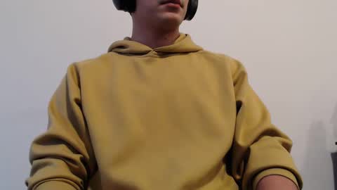 Snapshot of hunter_0026 chatting on February 2025 10:07:02 PM hunter_0026 online show from February 2025 10:07:02 PM