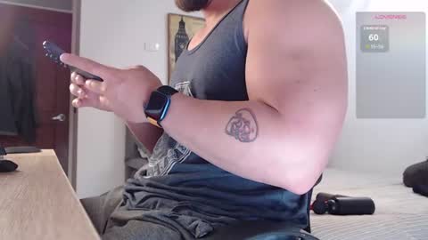 Snapshot of hunter_of_mn chatting on July 2026 11:01:02 AM online show from July 2026 11:01:02 AM
