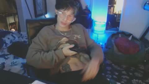 Snapshot of hunteriman chatting on May 2026 07:47:01 AM hunteriman online show from May 2026 07:47:01 AM