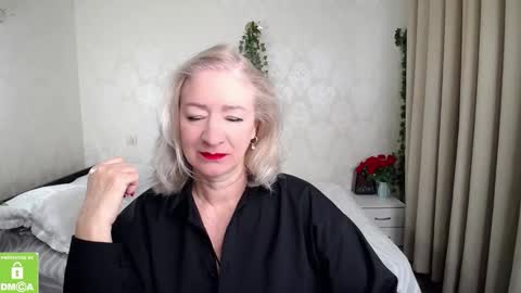 Snapshot of hunters_woman chatting on March 2026 07:48:02 AM Irena online show from March 2026 07:48:02 AM