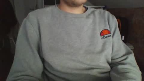 Snapshot of hunting_007 chatting on January 2025 03:11:01 PM hunting_007 online show from January 2025 03:11:01 PM