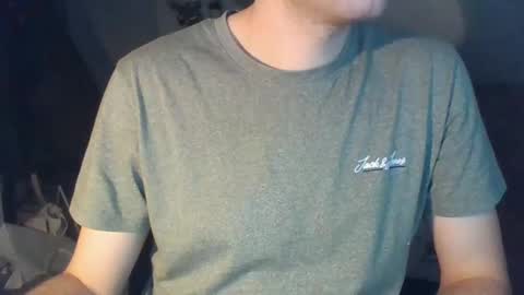 Snapshot of hunting_007 chatting on February 2025 05:06:01 PM hunting_007 online show from February 2025 05:06:01 PM