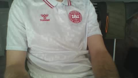 Snapshot of hunting_007 chatting on March 2026 11:37:01 AM hunting_007 online show from March 2026 11:37:01 AM