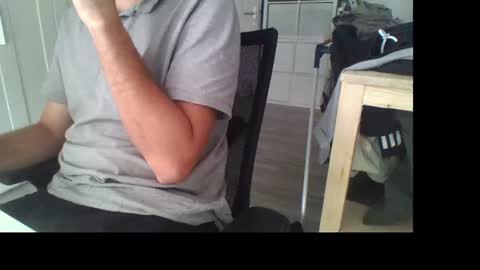 Snapshot of hunting_007 chatting on July 2026 02:01:02 PM hunting_007 online show from July 2026 02:01:02 PM