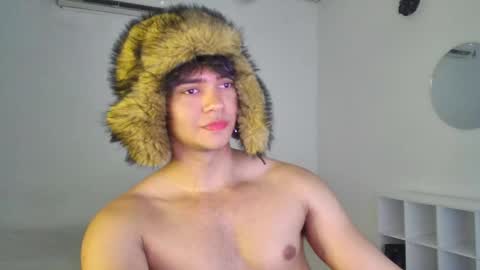 husband_xxx online show from October 2025 04:50:01 PM