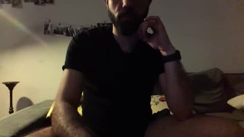 Snapshot of hydraengea chatting on March 2026 01:44:02 AM IVY online show from March 2026 01:44:02 AM