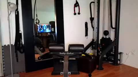 Mr. Frost online show from December 2024 11:39:01 PM