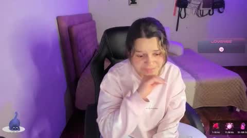 Hello Im Julieta Im 25 years old and I love being here. Thank you for visiting my living room. The only rule is that you hap online show from November 2025 08:02:02 AM