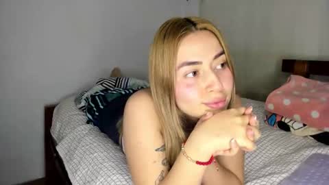 Hyun Joo online show from October 2025 07:33:01 PM