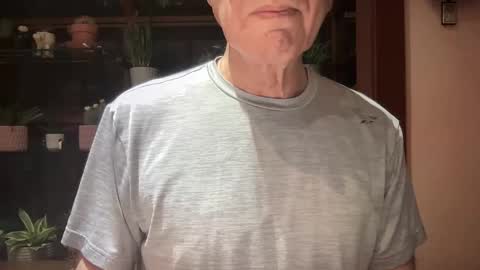 Snapshot of i8bgcq chatting on January 2025 11:01:02 PM The Talented Mr. DILFy online show from January 2025 11:01:02 PM