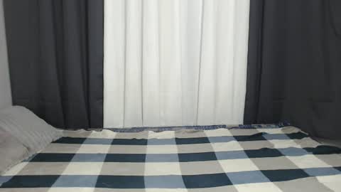 Snapshot of i_dont_bite69 chatting on June 2026 02:10:02 AM 25tks and HIT ME UP OR GET ONE OF MY SOCIALS online show from June 2026 02:10:02 AM