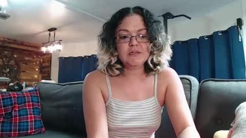 ShortStuff online show from February 2025 10:04:02 PM