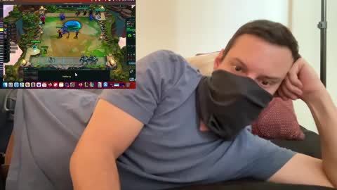 Snapshot of i_o_ro chatting on December 2024 10:42:02 PM i o ro online show from December 2024 10:42:02 PM