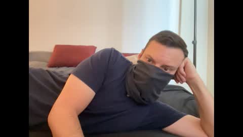 Snapshot of i_o_ro chatting on December 2024 09:20:02 PM i o ro online show from December 2024 09:20:02 PM