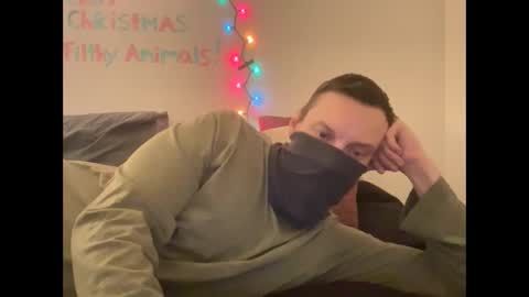 Snapshot of i_o_ro chatting on December 2024 07:18:02 AM i o ro online show from December 2024 07:18:02 AM