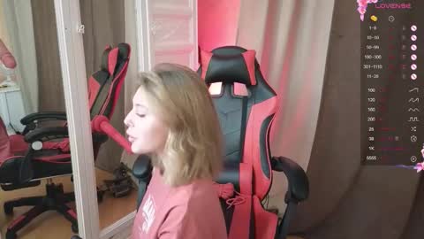 Aysi online show from October 2025 03:12:01 PM