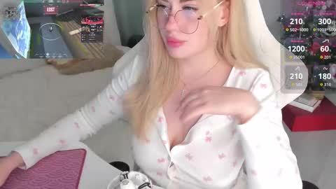 Snapshot of i_want_you_eva chatting on January 2026 03:14:02 PM HiI am EvaPVT is open online show from January 2026 03:14:02 PM