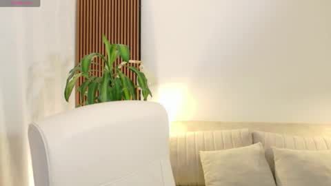 iam__zara online show from June 2026 08:18:01 PM