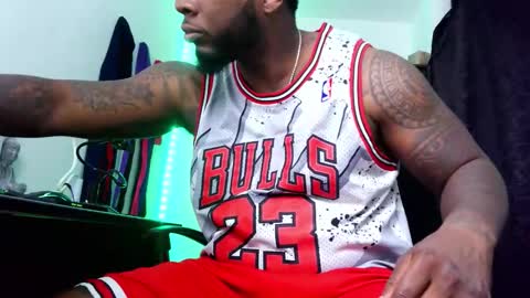 Mr H Independent model online show from October 2025 03:56:02 AM