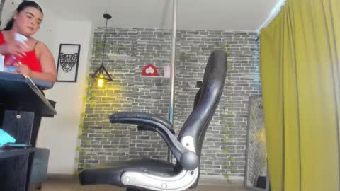 Samy   online show from February 2025 06:03:01 PM