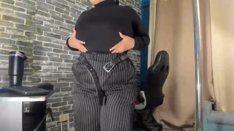 Samy   online show from October 2025 11:33:02 AM