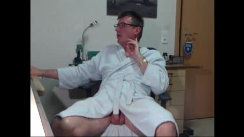 Snapshot of iamachim chatting on September 2025 06:57:02 PM iamachim online show from September 2025 06:57:02 PM