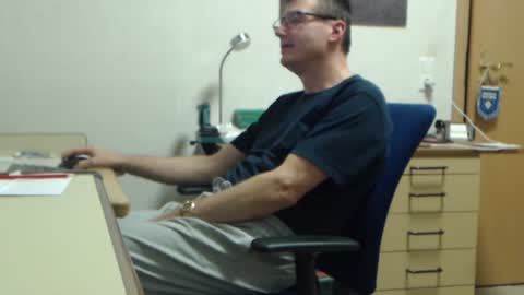 Snapshot of iamachim chatting on November 2025 06:52:02 PM iamachim online show from November 2025 06:52:02 PM