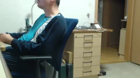 Snapshot of iamachim chatting on November 2025 08:27:02 PM iamachim online show from November 2025 08:27:02 PM