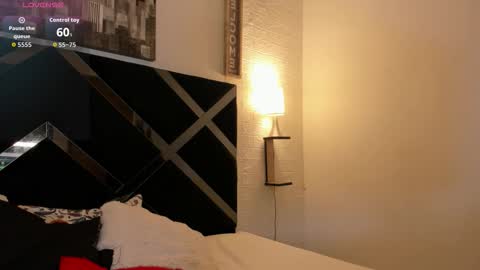 Snapshot of iamcharlotte19 chatting on November 2025 03:46:01 PM Charlotte online show from November 2025 03:46:01 PM