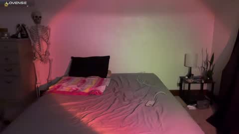 Crystal online show from January 2025 08:19:02 AM