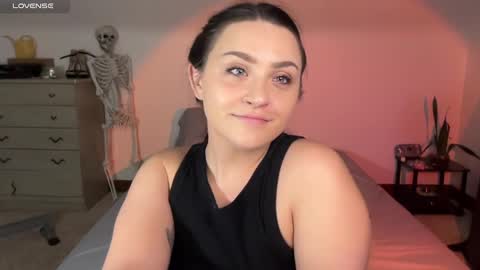 Crystal online show from February 2025 04:36:02 AM