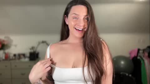 Crystal online show from March 2026 03:45:02 AM