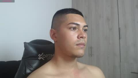 Dylan  independent model  online show from June 2026 04:40:02 PM