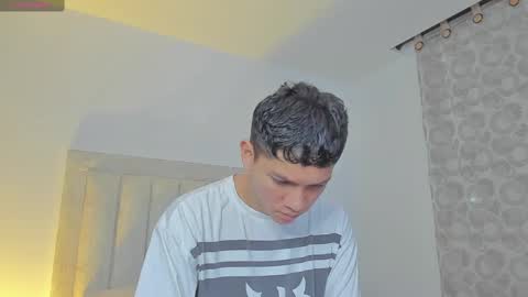 Juliiiiian online show from March 2025 10:52:02 AM