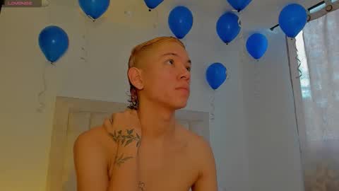 Juliiiiian online show from October 2025 07:26:01 PM