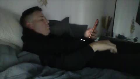 iamkeri online show from October 2025 05:53:01 PM