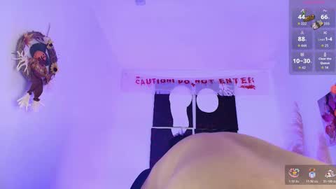 IM LOLA  online show from October 2025 06:50:02 PM