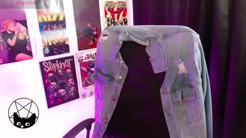 Mari online show from January 2025 10:30:02 PM