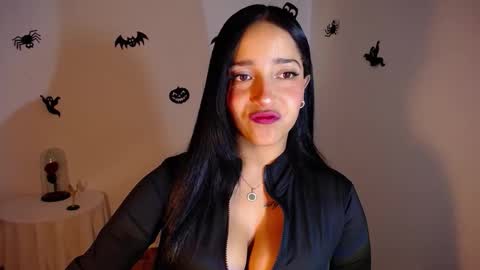 Camila online show from October 2025 03:34:01 AM